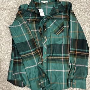maurice’s green button up flannel